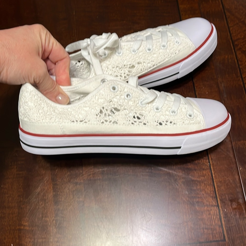 $10 3+bund Vans style sneakers macrame lace crochet white shoes 10 womens NEW